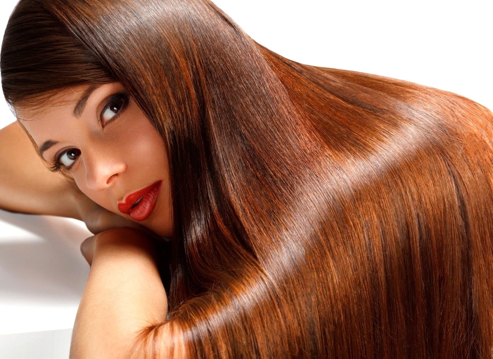 Tips-to-Transform-Frizzy-Hair-to-Smooth